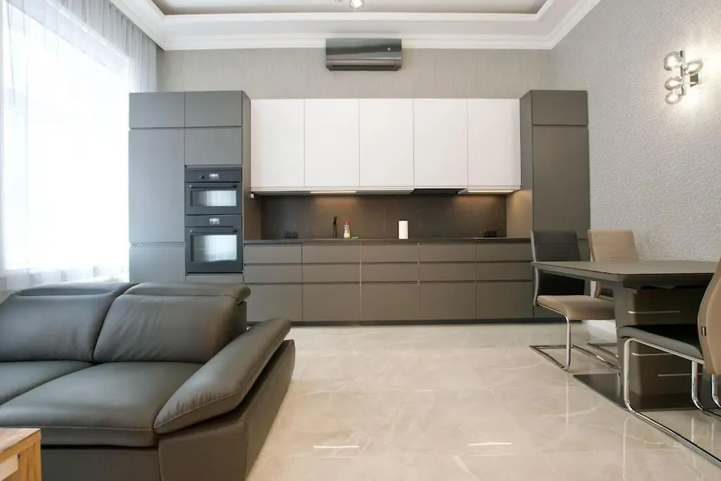 Premium Apartment By Hi5 - 2 Bedroom In The Center Budapest Hungary